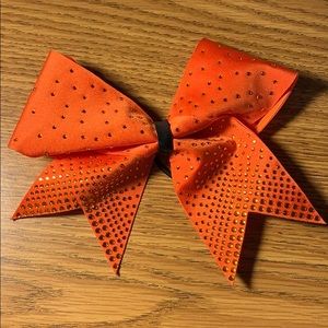 cheer/dance bow